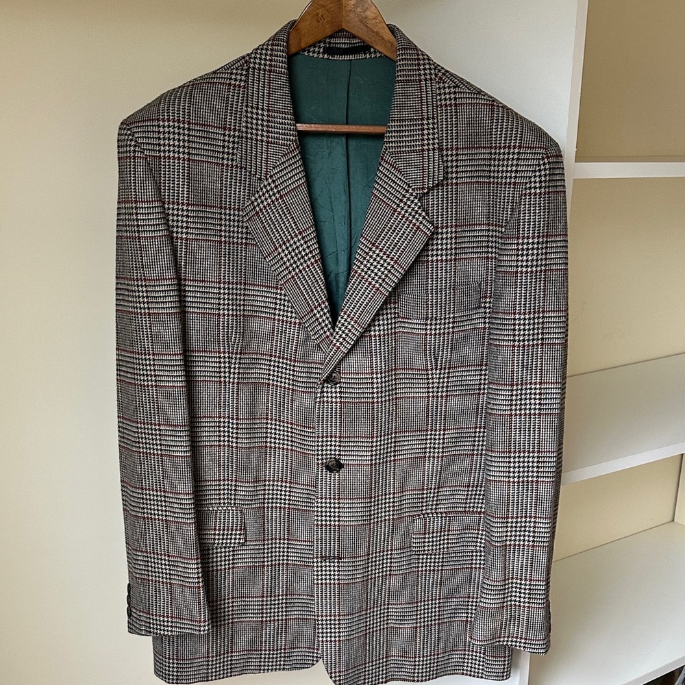Elegant Checkered Men's Blazer